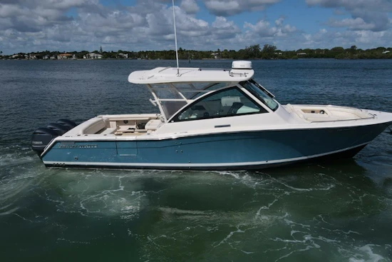 Grady-White Freedom 375 Yacht For Sale