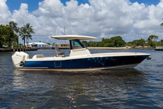 Chris-Craft 30 Catalina Yacht For Sale