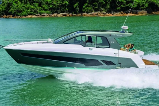 Schaefer 375 HT Yacht For Sale