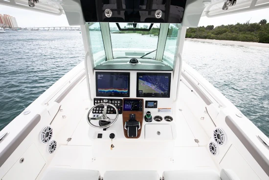Caymas 34CT Yacht For Sale