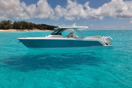 Tiara Yachts 38LS Yacht For Sale