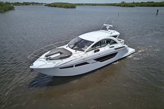 Cruisers Yachts 50 CANTIUS Yacht For Sale