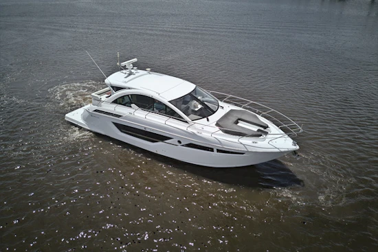 Cruisers Yachts 50 CANTIUS Yacht For Sale