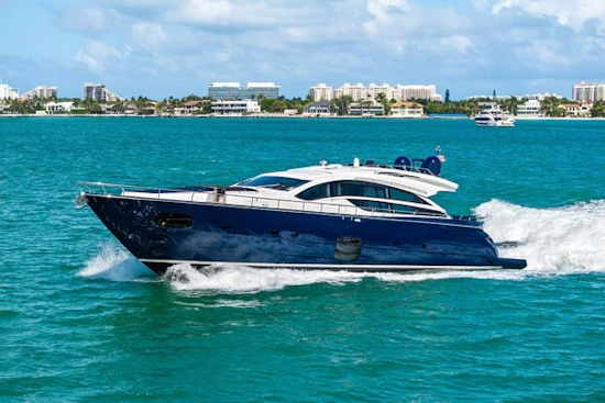 Pershing 82 Yacht For Sale