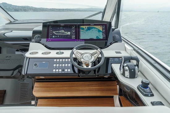 Sea Ray 370 Sundancer Yacht For Sale