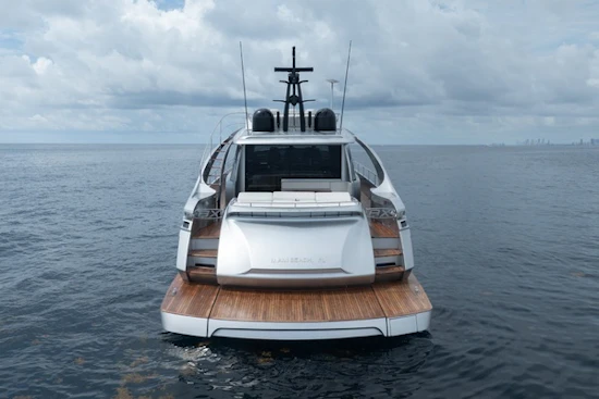 Pershing 8X Yacht For Sale