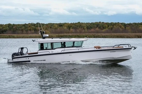 Axopar 37 XC CROSS CABIN Yacht For Sale