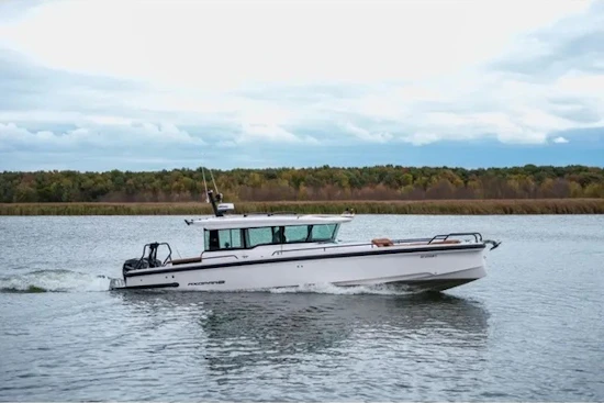 Axopar 37 XC CROSS CABIN Yacht For Sale
