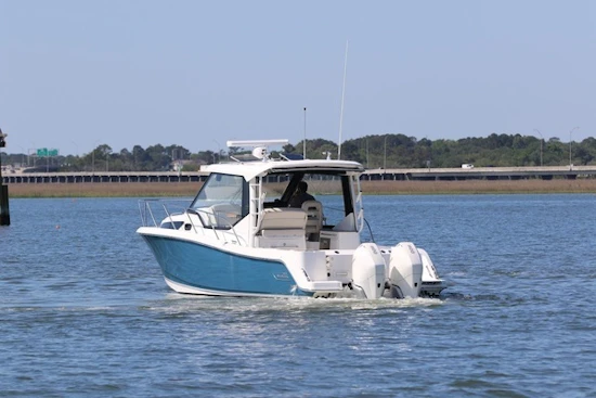 Boston Whaler 325 Conquest Yacht For Sale