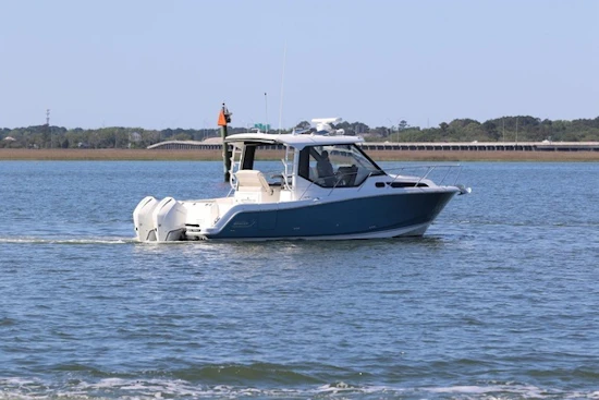 Boston Whaler 325 Conquest Yacht For Sale