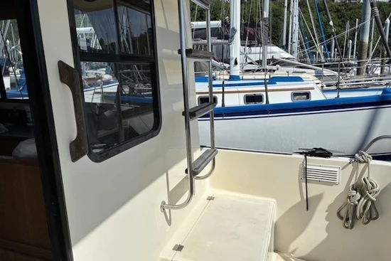 Nordic Tugs 37 Yacht For Sale