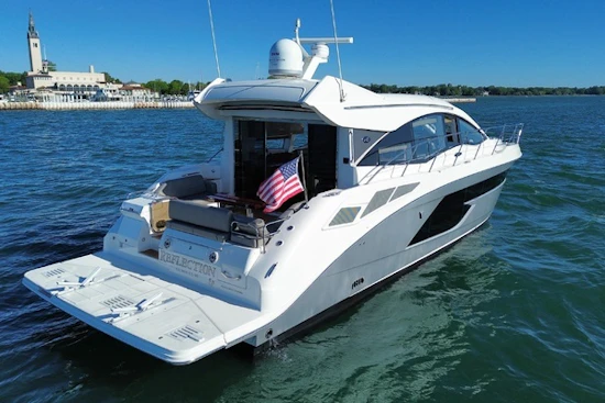 Sea Ray 520 Sundancer Yacht For Sale