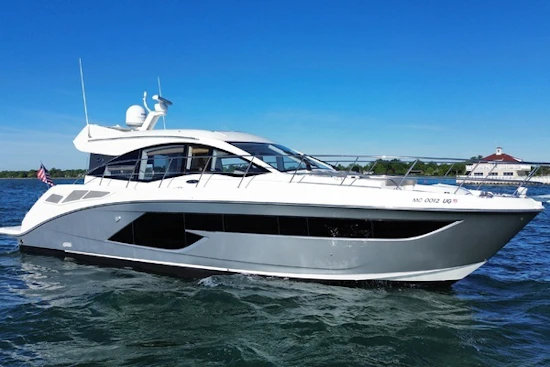 Sea Ray 520 Sundancer Yacht For Sale