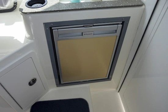 Boston Whaler 315 Conquest Yacht For Sale