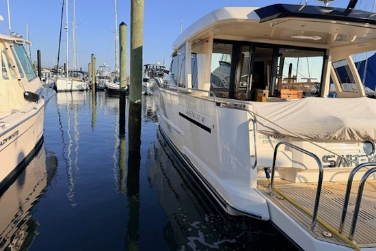 Greenline 48 Coupe Hybrid Yacht For Sale