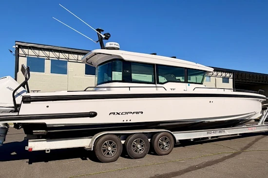 Axopar 37 XC Cross Cabin Yacht For Sale