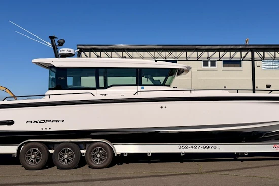 Axopar 37 XC Cross Cabin Yacht For Sale