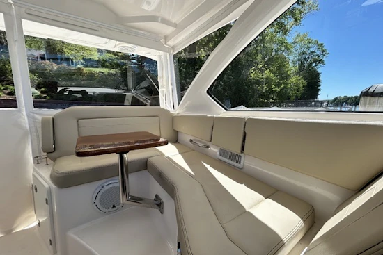Pursuit OS 355 Offshore Yacht For Sale