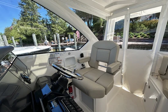 Pursuit OS 355 Offshore Yacht For Sale