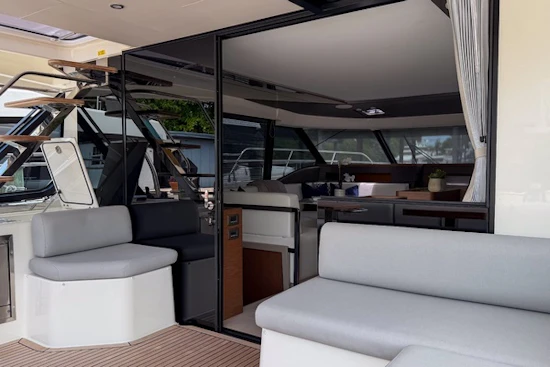Prestige M48 Yacht For Sale