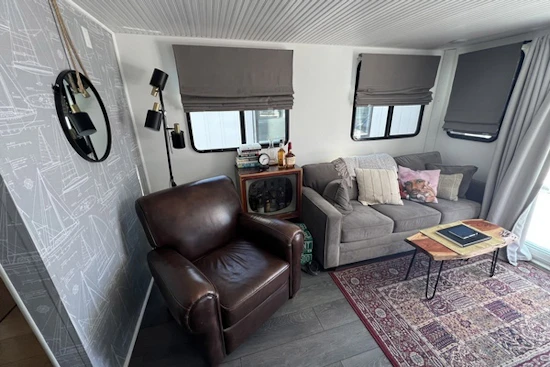 Catamaran Cruisers Houseboat Yacht For Sale