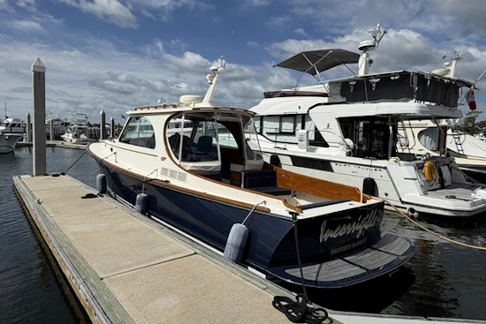 Hinckley Picnic Boat 37 MKIII Yacht For Sale