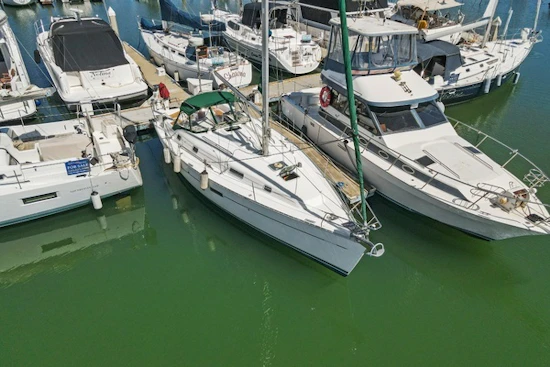 Beneteau  Yacht For Sale