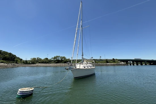 Island Packet  Yacht For Sale