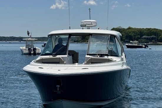 Pursuit 326 DC Yacht For Sale