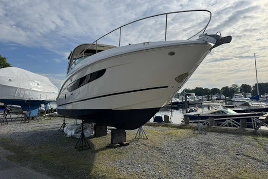 Sea Ray 350 Sundancer Yacht For Sale