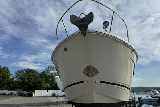 Sea Ray 350 Sundancer Yacht For Sale