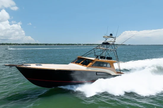 Donzi R58 Express Yacht For Sale