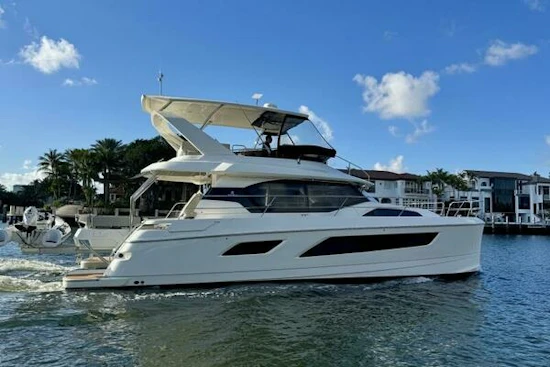 Aquila Power Catamaran Yacht For Sale