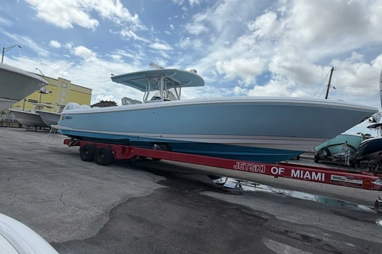 Intrepid 375 NOMAD Yacht For Sale