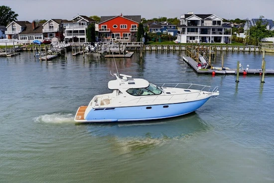 Tiara Yachts 4300 Sovran Yacht For Sale