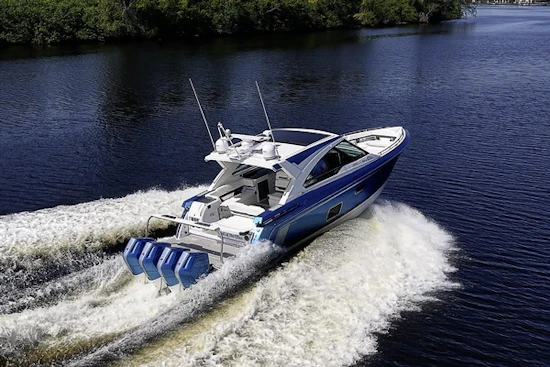 Formula 400 Super Sport Crossover Yacht For Sale