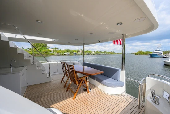 Ocean Alexander 72 Pilothouse Yacht For Sale