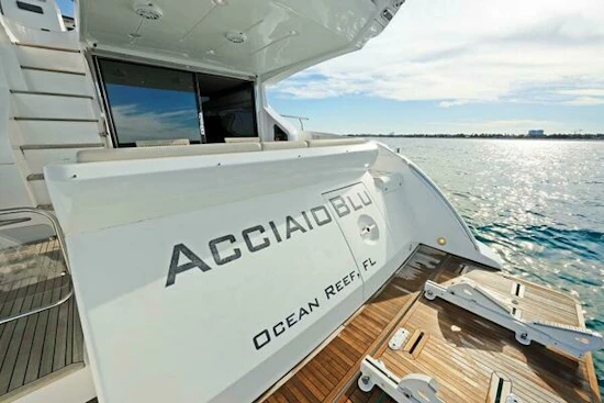 Azimut 60 Flybridge Yacht For Sale