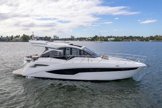 Galeon 425 HTS Yacht For Sale