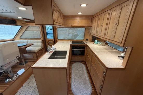 Marlow Explorer 53E Yacht For Sale