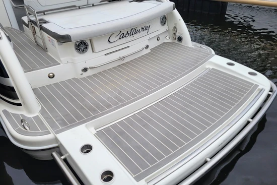 Formula 350 Crossover Bowrider Yacht For Sale