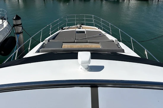 Azimut Flybridge Yacht For Sale