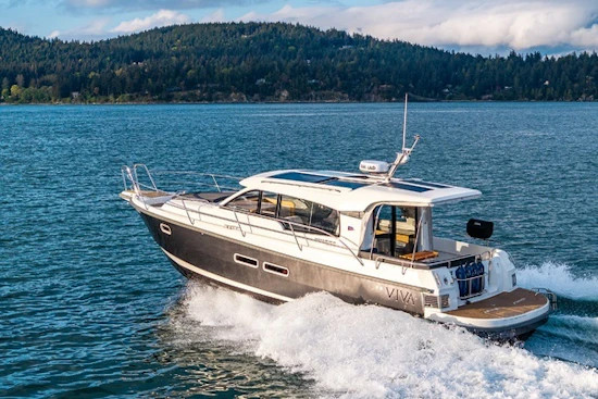 Nimbus 365 Coupe Yacht For Sale