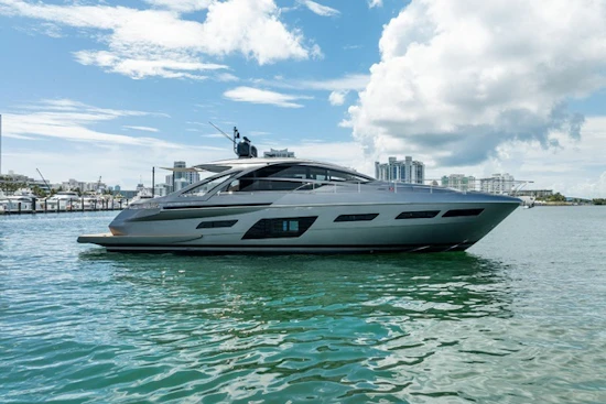 Pershing 7X Yacht For Sale