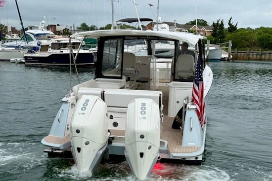 MJM 3 Yacht For Sale