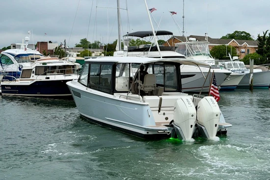 MJM 3 Yacht For Sale