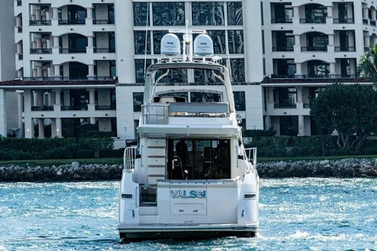 Sea Ray L550 Fly Yacht For Sale