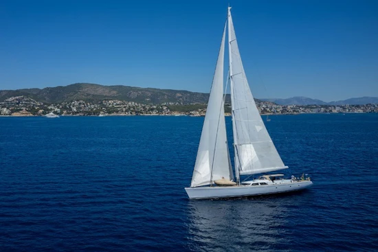 McMullen & Wing Frers 112 Yacht For Sale