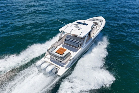Tiara Yachts  Yacht For Sale
