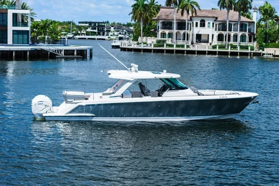 Tiara Yachts  Yacht For Sale